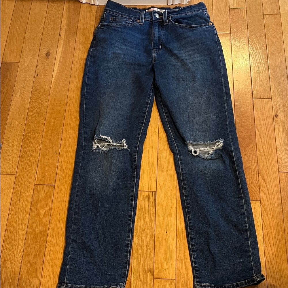 Signature by Levi Strauss Heritage Easy straight dark wash ripped jeans